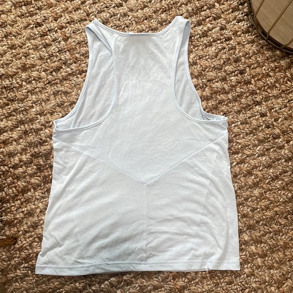 Reebok Tank - Picture 2 of 4